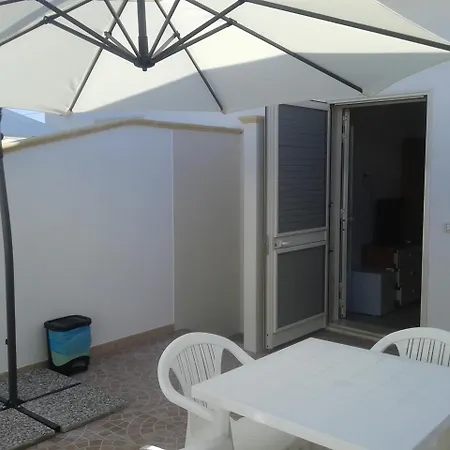 Vistadamare Torre Specchia Ruggeri